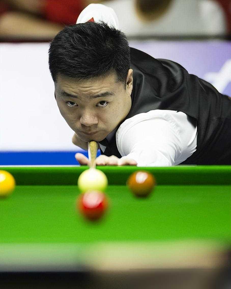 的员工都应 的员工都应