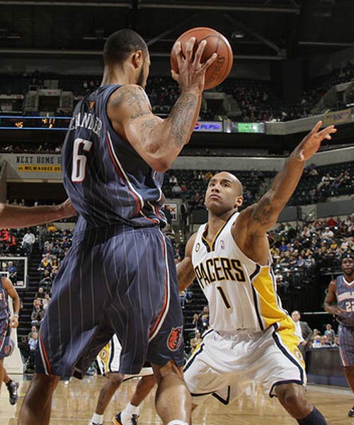 传球进攻 传球进攻