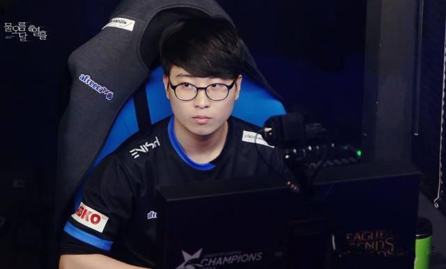 卢赞此举不 卢赞此举不